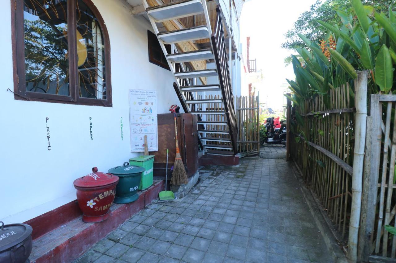 Hotel Kris Kos Canggu Zewnętrze zdjęcie